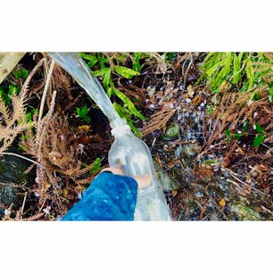 筑波山最大の湧水量を誇る「六茂湧水」✨

御幸ケ原コース登山道から徒歩圏内で、山頂でのコーヒー休憩におすすめ☕︎（※要煮沸）

御幸ケ原のバーナーエリアで沸かし、絶景と共に湧水珈琲を堪能しました☺️

美味しかったです✨