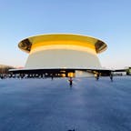 建物も美しく、至る所でコンサートが開催されておりパビリオンに入らなくても楽しめた。

日本で万博が開催されて、行くことができてとても良かった。

楽しかったので2日間連続で行った。

大屋根リングは遠くから見ても分かるぐらいとても大きかった！