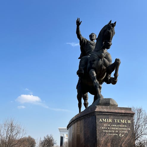 アミール・ティムール広場