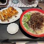盛岡市大通りにある「さいころ」

鶏白湯ラーメン

ランチはチャーハン、餃子などがついて1000円。ライスも無料。お得でした。