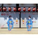 平日だったこともあってか観客の大半が外国人だった都をどり。舞妓さん、芸妓さんが一斉に踊るさまは大変華やかでした。