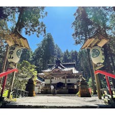 茨城県日立市にある「御岩神社」へ⛩️

宇宙から地球を見たときに光っている場所として知られ、パワースポットとして人気です✨

新緑の青々した感じや苔むした歴史ある参道など、エネルギーに満ち溢れていて清々しい気分になれました🥰