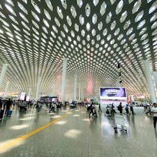 中国深セン宝安国際空港
まるで近未来的な空間。広すぎて迷子になる…
