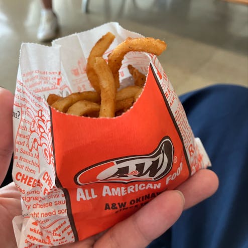 A&W 那覇空港店