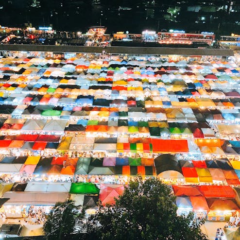 タラートロットファイ・ラチャダー