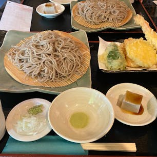 岳温泉近くのそば屋さん。十割そばが食べられます。