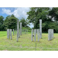 鹿角市にある縄文時代の遺跡。復元建物があまり無く、純粋に遺跡跡なので楽しむのにも知識が要るなぁという場所でした。併設する大湯ストーンサークル館で縄文土器など見学できます。