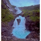ノルウェー🇳🇴にあるショースフォッセン滝。
迫力満点だった！