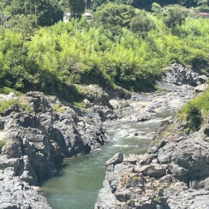 飛騨川の渓谷美
橋があったら渡るべし

下呂温泉からの眺め