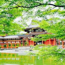 10円玉ごしでみていた平等院鳳凰堂