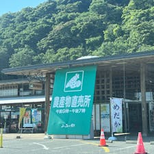 お盆中ということもあり大盛況だった道の駅。温泉も付いてます。野菜も安いし切り花もたくさん並んでるし、ほやにわかめ、牡蠣など石巻で獲れた魚介類も充実してて買い物が楽しいです。