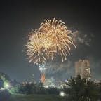 広瀬川の灯籠流しイベントの一環で打ち上げ花火。肝心の灯籠流しは見てませんが、今年初の花火でした。お盆過ぎたのに夜もまだまだ暑いなぁ。