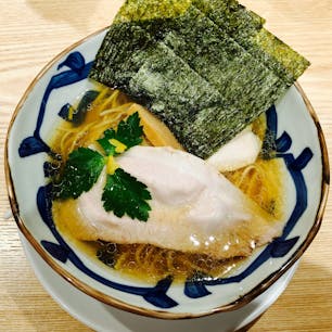 貝と煮干し、時々濃厚
東京都千代田区大手町1-6-1 大手町ビル B2F

#東京　#ラーメン