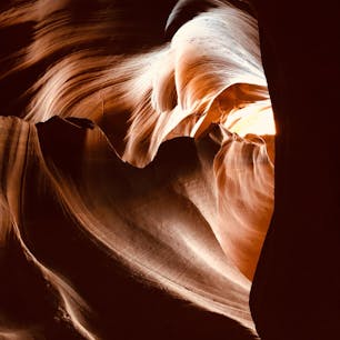 ジープで走ったり（アッパー）
急な階段を下ったり（ロウアー）
すごく楽しかった
そして目の前に広がる不思議な世界
地球って素晴らしい（みたび）