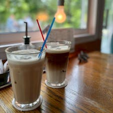 定期的に食べたくなるSHOZO CAFEのスコーン。
今回は那須高原店で。
やっぱりクロテッドクリームは最高。


#NASUSHOZOCAFE  #栃木県 #那須高原