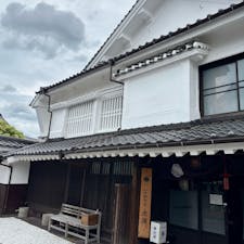 202506
福岡　吉井
以久波別邸 虎屋内　庵鈴亭

150年前に豪商が建てた商家住宅

食事しかした事はないけど
ゲストハウスとして泊まれるようです
お庭を見ながらゆっくりと食事できます

横に川が流れていてカッパがいました