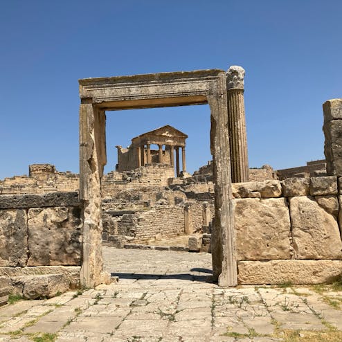 ドゥッガ/トゥッガ