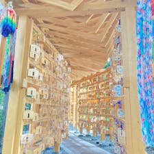 長野
諏訪大社下社秋宮

絵馬飾りがかわいい
猪目ハート