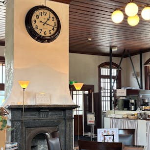 202508
佐賀　佐賀市歴史民俗館　
旧古賀銀行

浪漫座

レトロな建物で、中で食事をいただけたり
ライブなども行われています

ご当地グルメのシシリアンライス