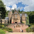 中世のお城を散策したり、ショッピングやお食事が楽しめるロックハート城。

数々のドラマやPVなどに利用されているロケ地でもあります。

#ロックハート城 #群馬県