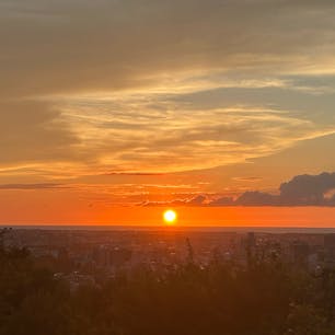 金沢旅行*⋆✈
2泊3日で、のんびりゆっくり観光！
レンタカーで、金沢駅からちょっと足を伸ばして、日本海沿いに行くのがｵｽｽﾒ✮*｡ﾟ
卯辰山の、夜景もすっごくきれいだった✿ﾟ❀.(*´▽`*)❀.ﾟ✿