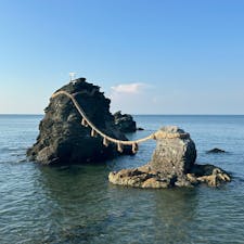 海沿いの遊歩道を歩いていく途中もいい雰囲気でした。