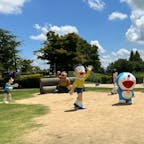小さな子たちはもちろん、大人もテンションが上がるドラえもんと仲間たちがいる公園。
2025年11月上旬までは、塗り替え整備のため、ドラえもんたちが、お出かけ中だそうですので、ご注意を。
#富山県 #高岡市 #高岡おとぎの森公園