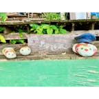 〈猫の細道①〉
艮神社の脇から天寧寺三重塔にかけての細い路地。
色々な猫作品を見ることができます。
本物にも遭遇できます。