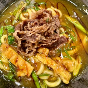 京都ポルタ
味味香
牛しぐれカレーうどん
初めていただく味と香り、トロミもついているので、旨みが閉じ込められいます。