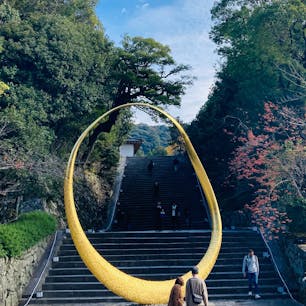 京都　知恩院

リングのモニュメントを
見つけました

関西万博アイルランド館の
Magnus RINN