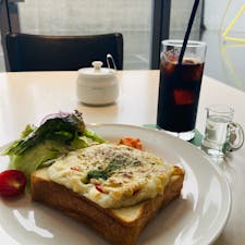 香川
丸亀市猪熊弦一郎現代美術館

カフェMIMOCAで
楽しくランチ