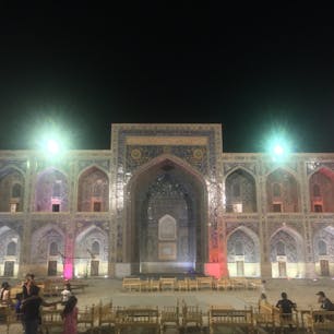 ウズベキスタン🇺🇿
穏やかな国