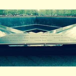 グラウンドゼロ、あの衝撃的なテロがあった地。悲劇を繰り返さないことを祈ります。平和が一番。