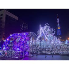 〈さっぽろホワイトイルミネーション〉
大通公園を中心に行われるイルミネーションイベント。