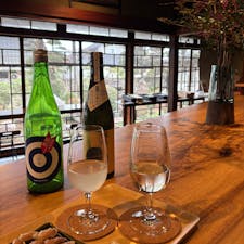 202601
福岡　三潴
杜の離れ

お酒の飲み比べやスイーツが楽しめます

私は純米吟醸酒仕込みのフォンデンショコラと
八女茶の和紅茶にしました
ジャズが流れていてとても素敵な空間でした