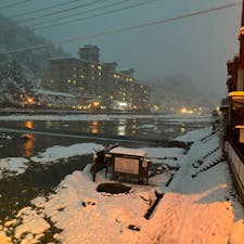 鳥取　三朝温泉
旅館:三朝館