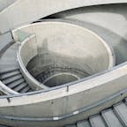 兵庫県立美術館|2001
設計:安藤忠雄
建物自体に見どころがいっぱいあって
屋外展示もたくさんあるので
散歩するだけでも楽しくておすすめ