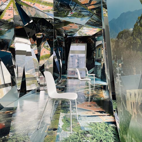 横尾忠則現代美術館