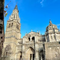 スペイン
トレド大聖堂
ローマ時代に城塞都市として築かれたトレドの繁栄を象徴しています。