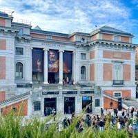スペインマドリード
プラド美術館
内部は撮影禁止ですが、ベラスケスの《ラス・メニーナス》などの絵画が目の前にあり圧倒されます。