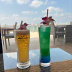 202603
福岡　福間海岸
MAHARO

福間海岸沿いには沢山のカフェが立ち並んでいます
今日はここMAHAROに入ってみました
風がとても強い日だったので店内で
店外のテーブルには、ワンちゃんたちと一緒にお食事する方たちが

可愛いワンちゃんたちと海を眺めながら
まったりお食事をいただきました