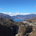 明智平(日光)

いろは坂の途中にある明智平からの眺めです。
下の真ん中の白い筋が華厳の滝です✨
中禅寺湖・男体山・華厳の滝が見事に見渡せます！