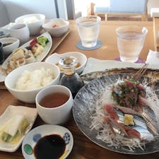 雄島の見えるレストラン「おおとく」さんでランチ。
メニューも豊富で美味しくて景色も良くて大満足❣️