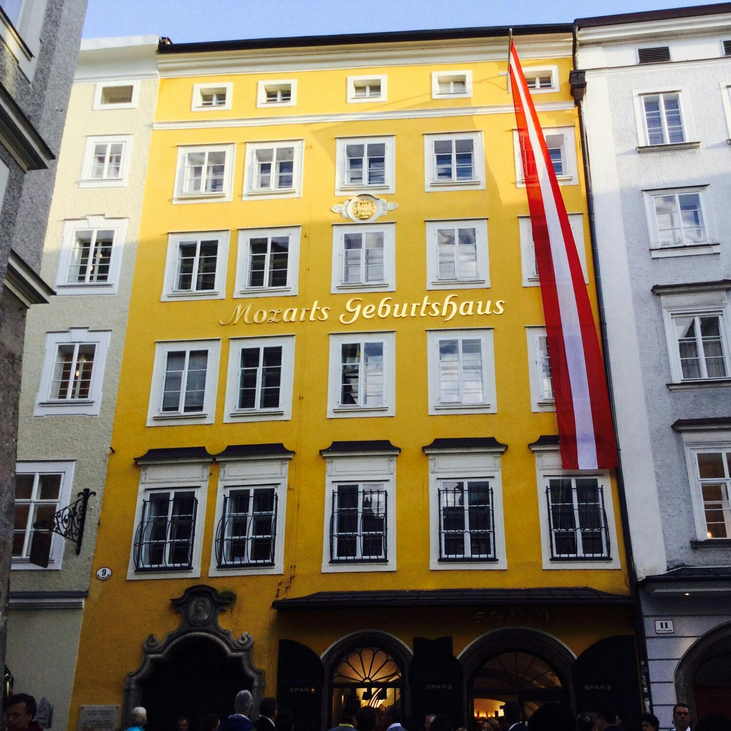 モーツァルトの生家 Mozarts Geburtshaus の投稿写真 感想 みどころ オーストリアのザルツブルクモーツァルトの生家に行って来まし トリップノート モーツァルトの生家 Mozarts Geburtshaus の投稿写真 感想 みどころ オーストリアのザルツブルクモーツァルトの生家に行って来まし トリップノート