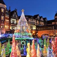 今年も始まった白い恋人パークのイルミネーション✨毎年凝った演出やプロジェクションマッピングを使用した参加型ゲームイベントなどで観光客を楽しませてくれています。今年は光のフォトスポットも用意されていますよ✨✨