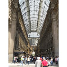 ミラノのショッピングモール
ガッレリア！
ドゥオーモの目の前にあり、モール内にあるイタリアンレストランは最高に素敵でした〜
