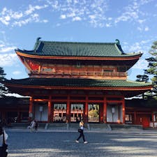 平安神宮[京都]

ロームシアター京都でのライブ前に参拝。

応天門が立派で綺麗でした。

桜の季節にも行きたいな(^^)