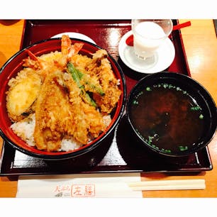 【天ぷら 左膳】天丼定食（★★）/東京都中央区（有楽町）