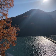 奥多摩湖
麦山浮橋 
🍁🍁
.
東京/奥多摩/Tokyo