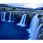 [2018/12]
大分県、原尻の滝。
「日本の滝100選」に選ばれている名瀑です。「田園地帯に突如出現する」珍しい滝としても有名ですが、事実何にもないところからボコッと一段下がって滝が現れます。

ところで、こちら「日本のナイアガラ」とも呼ばれているらしいのですが、海外の絶景に例えてアピールするのはやめた方がいいかと...。せっかくの絶景が、逆にしょぼくなってしまいます。